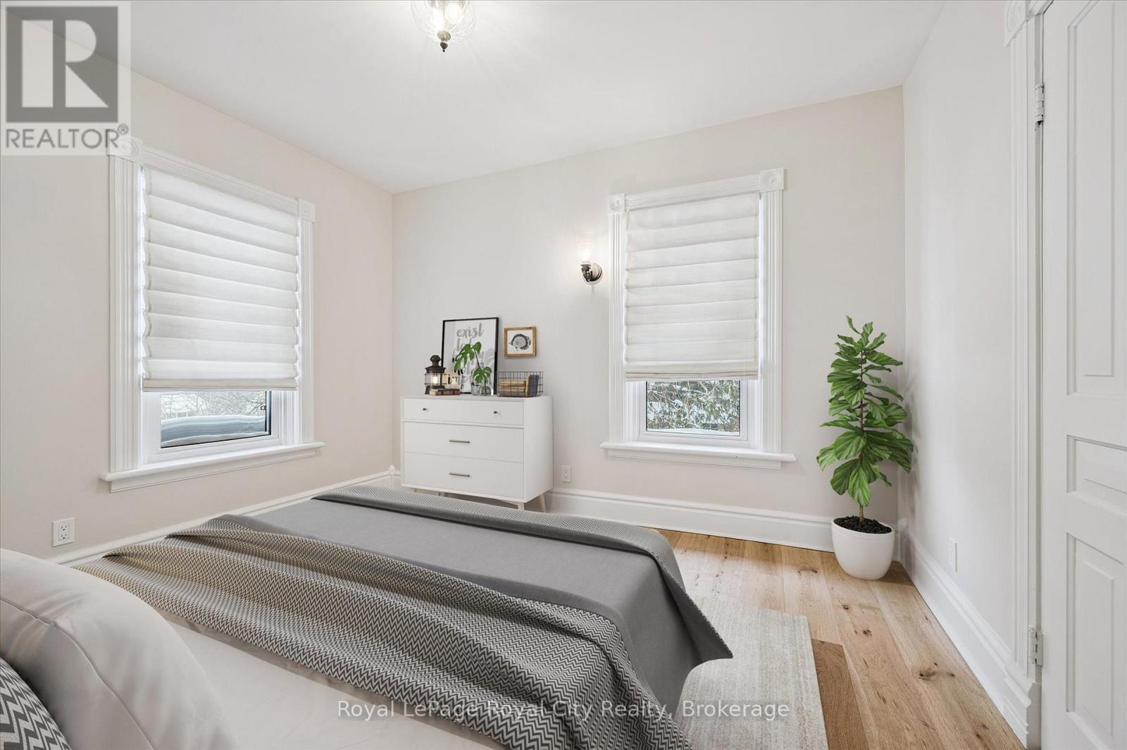 












292 GEDDES STREET

,
Centre Wellington (Elora/Salem),




Ontario
N0B1S0

