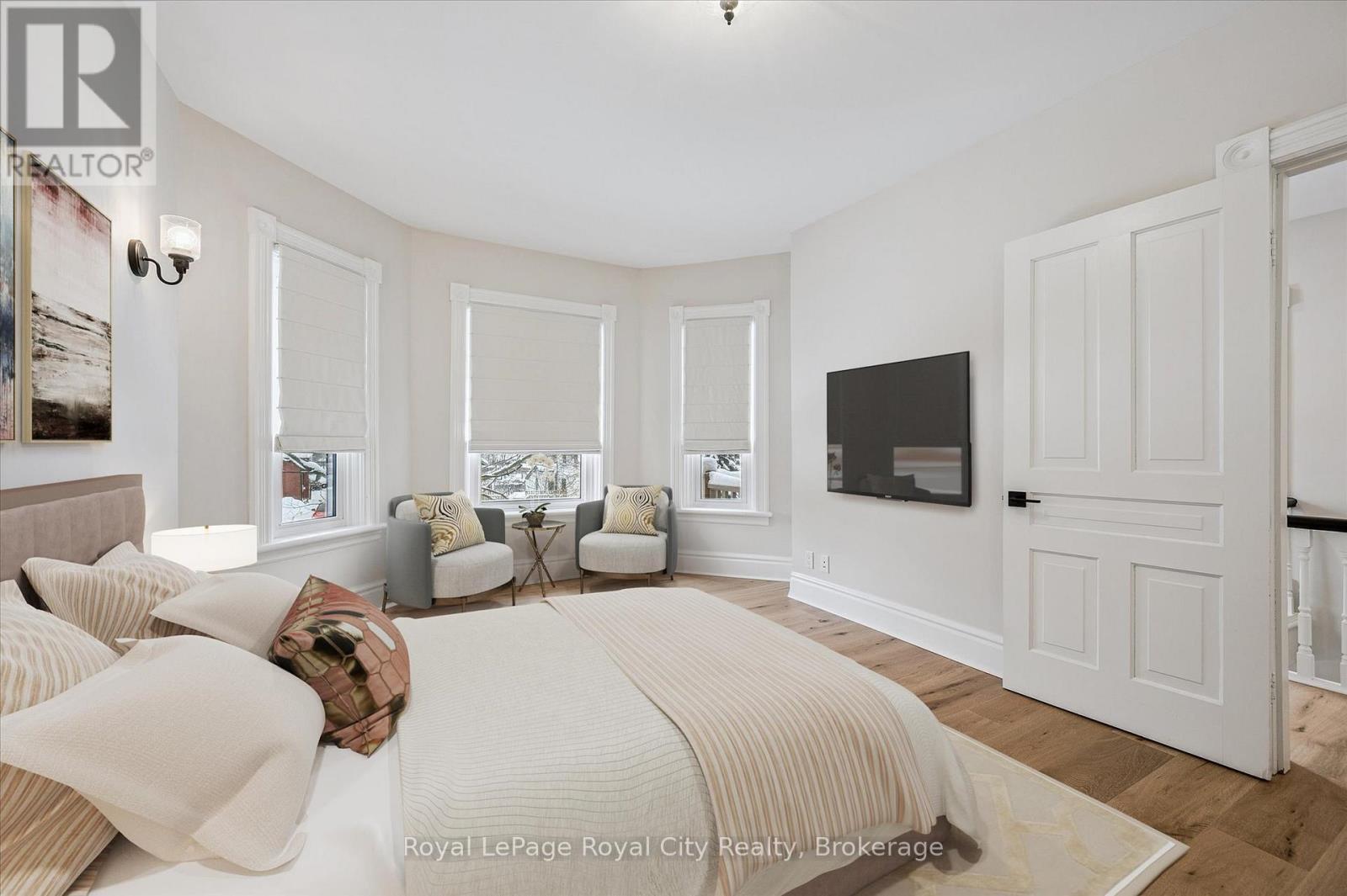 












292 GEDDES STREET

,
Centre Wellington (Elora/Salem),




Ontario
N0B1S0

