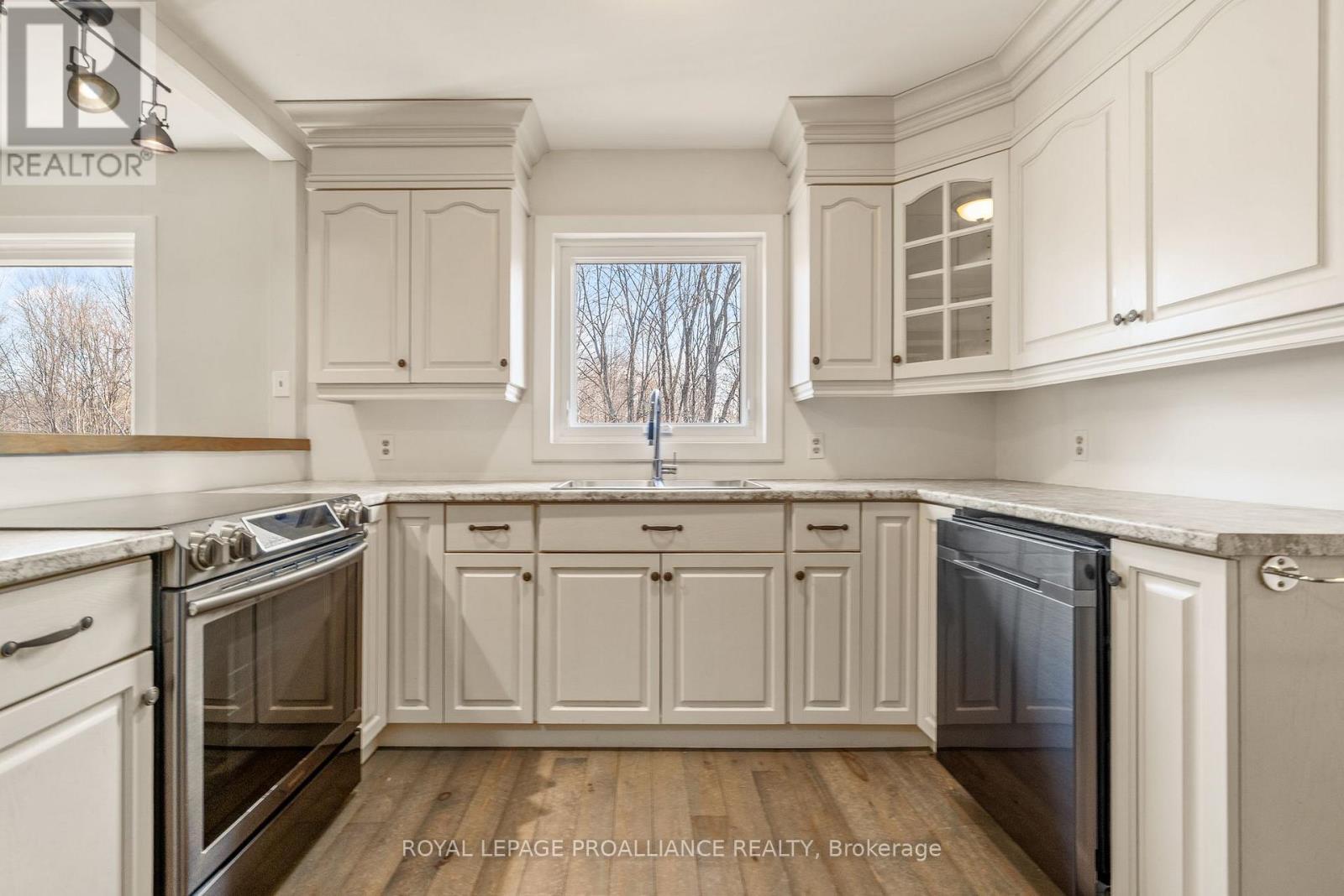 












510 MONEYMORE ROAD

,
Tweed (Hungerford (Twp)),




Ontario
K0K2Y0

