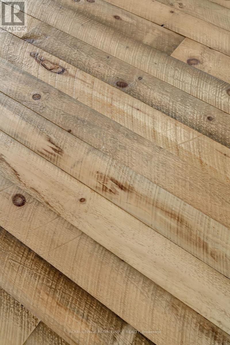 












510 MONEYMORE ROAD

,
Tweed (Hungerford (Twp)),




Ontario
K0K2Y0

