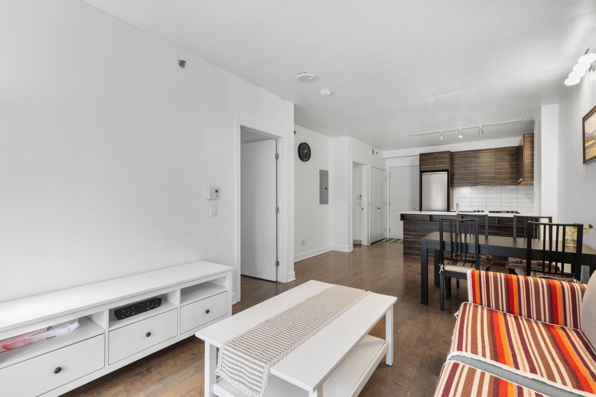 









1414


Rue Chomedey

, 547,
Montréal (Ville-Marie),




QC
H3H0A2

