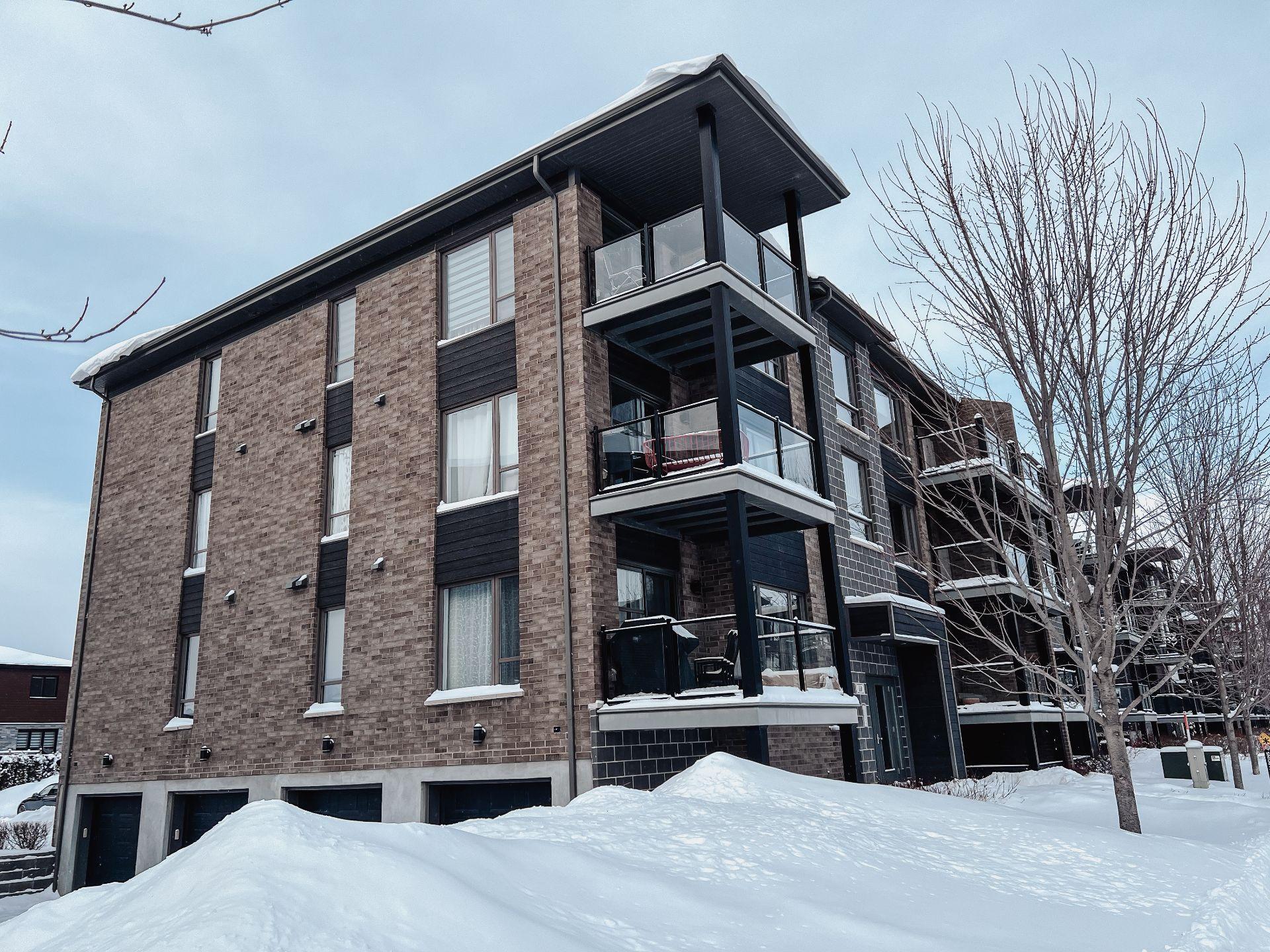 









450


Av. de la Belle-Dame

, 401,
La Prairie,




QC
J5R0P1

