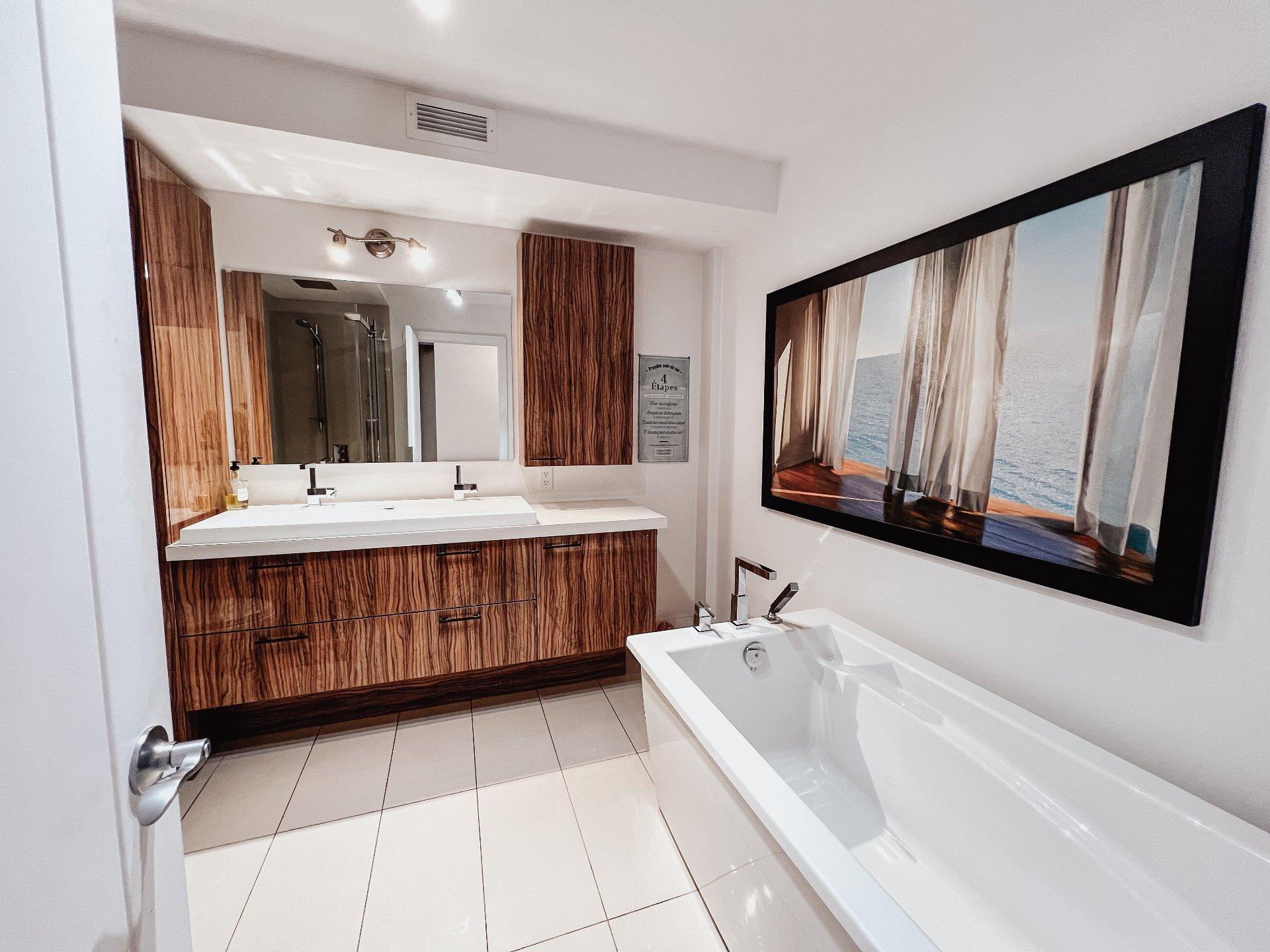 









450


Av. de la Belle-Dame

, 401,
La Prairie,




QC
J5R0P1

