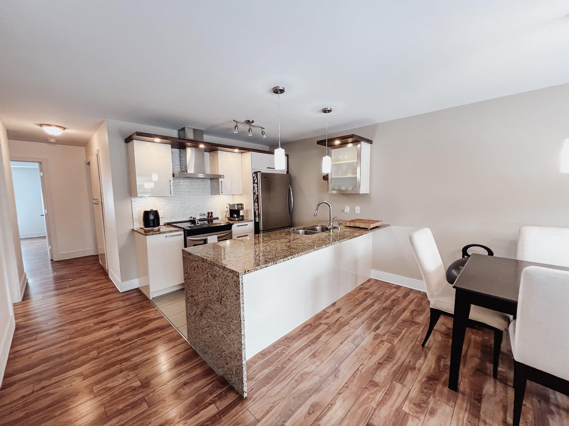 









450


Av. de la Belle-Dame

, 401,
La Prairie,




QC
J5R0P1

