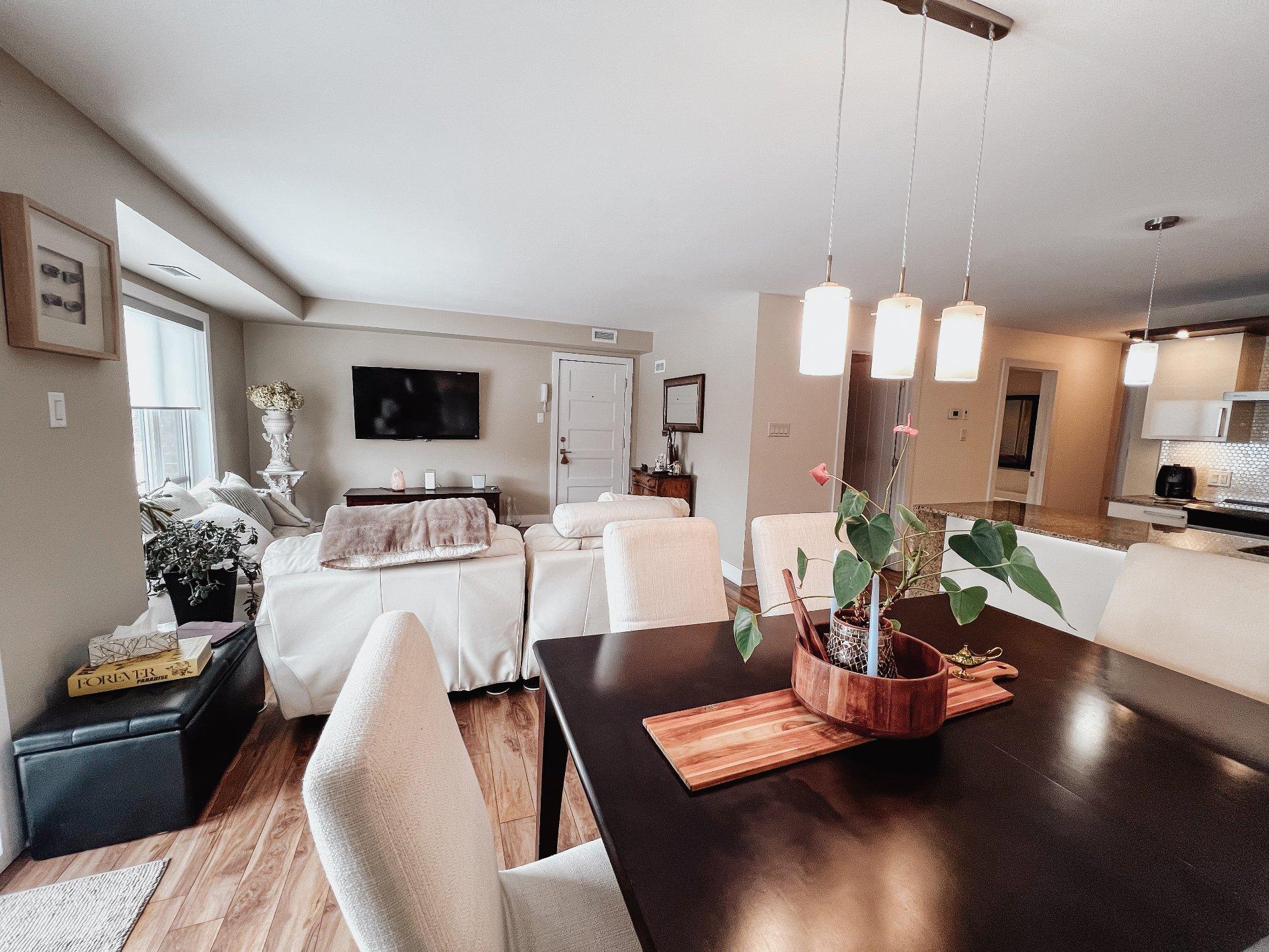 









450


Av. de la Belle-Dame

, 401,
La Prairie,




QC
J5R0P1

