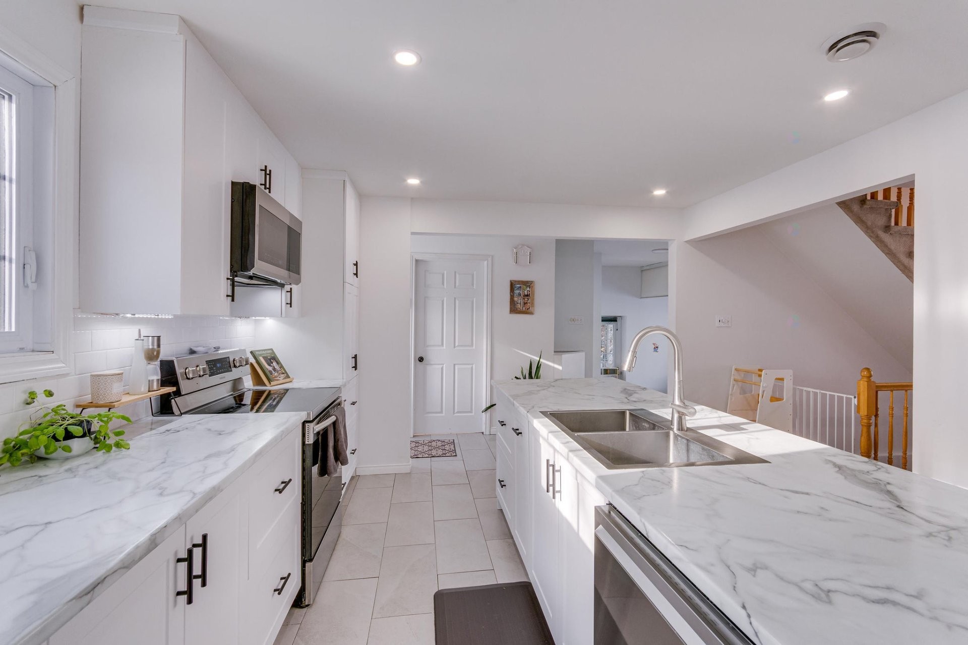 









82


Rue Vincent-Legris

,
Gatineau (Gatineau),




QC
J8P6X1

