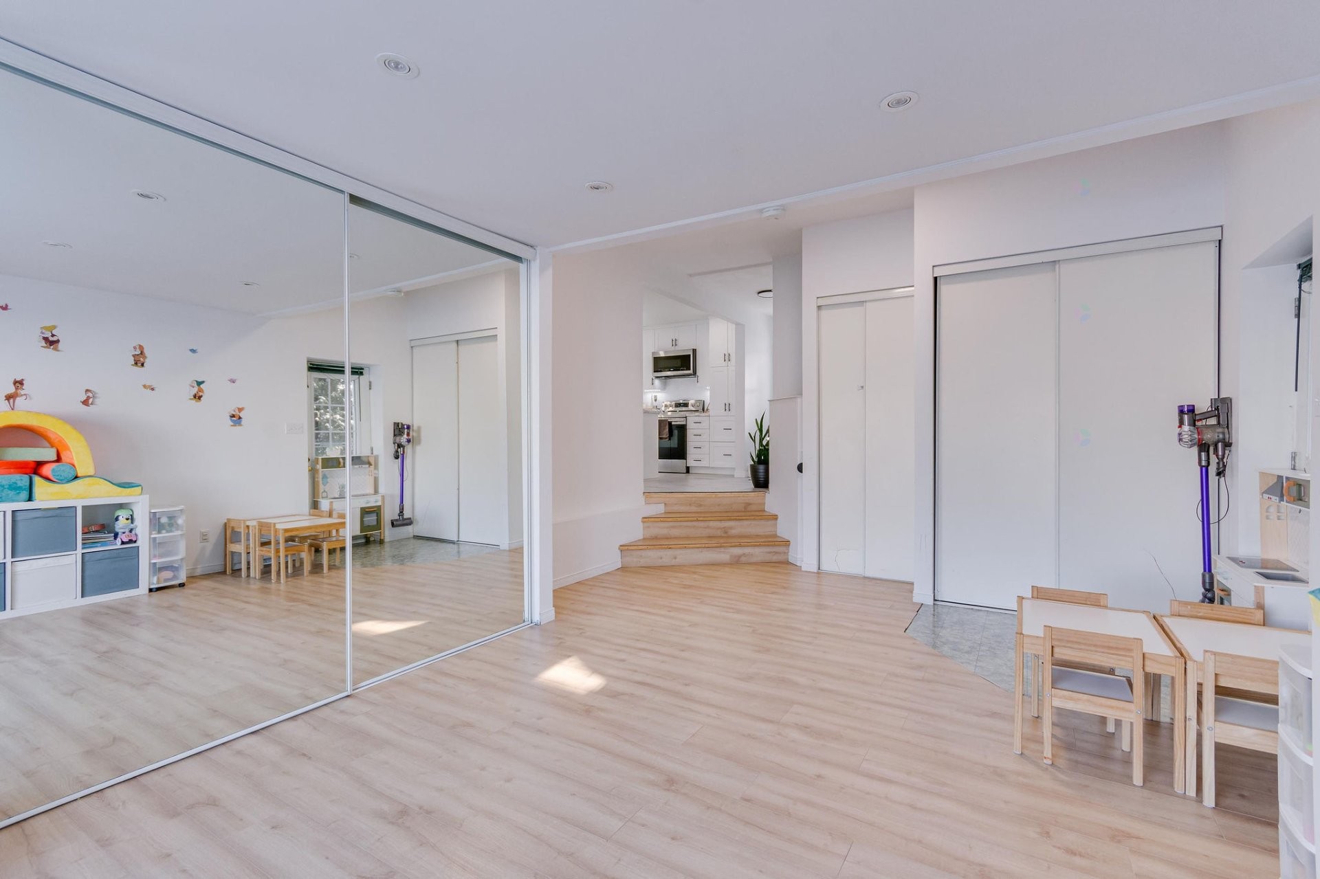 









82


Rue Vincent-Legris

,
Gatineau (Gatineau),




QC
J8P6X1

