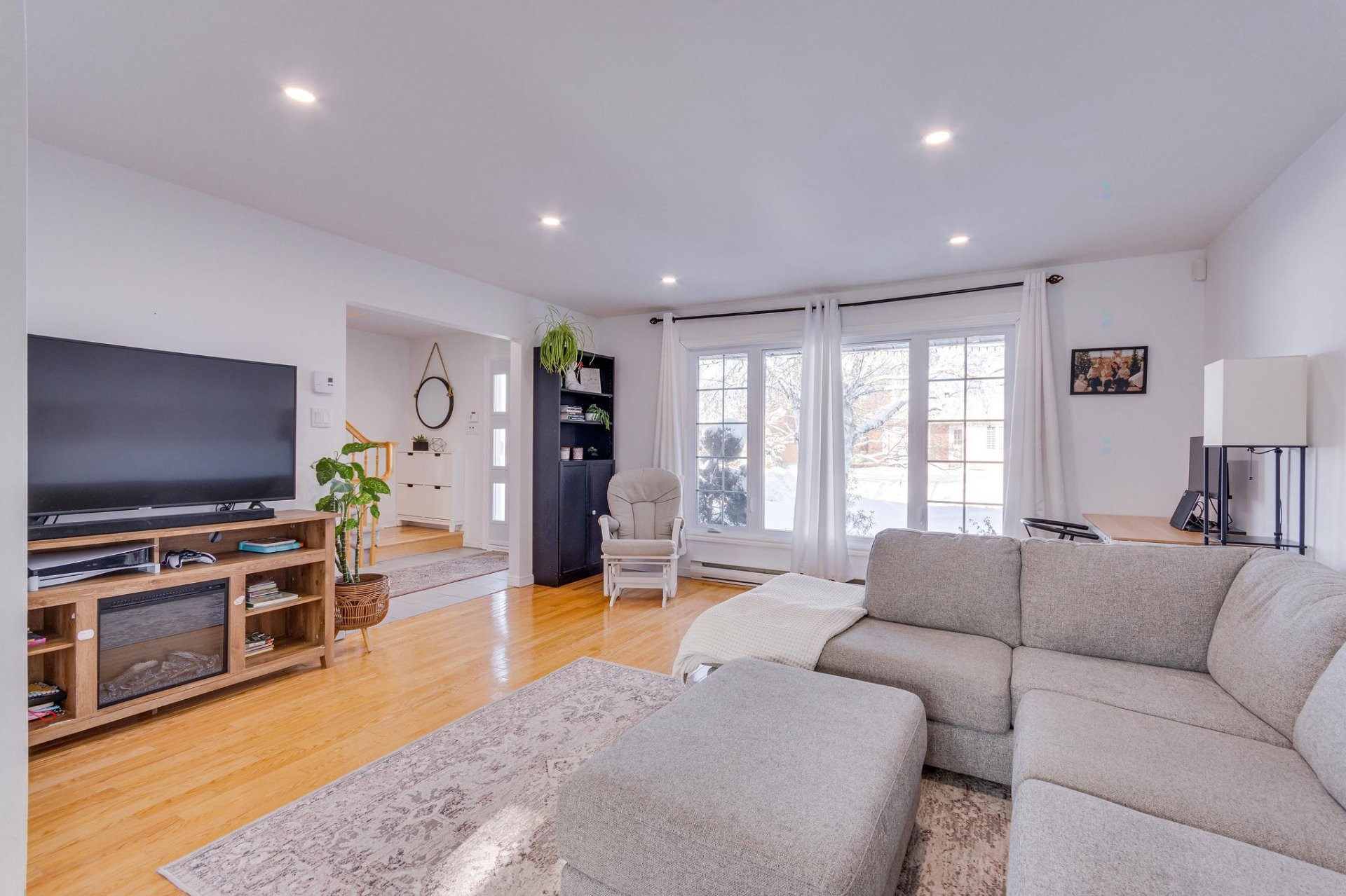 









82


Rue Vincent-Legris

,
Gatineau (Gatineau),




QC
J8P6X1

