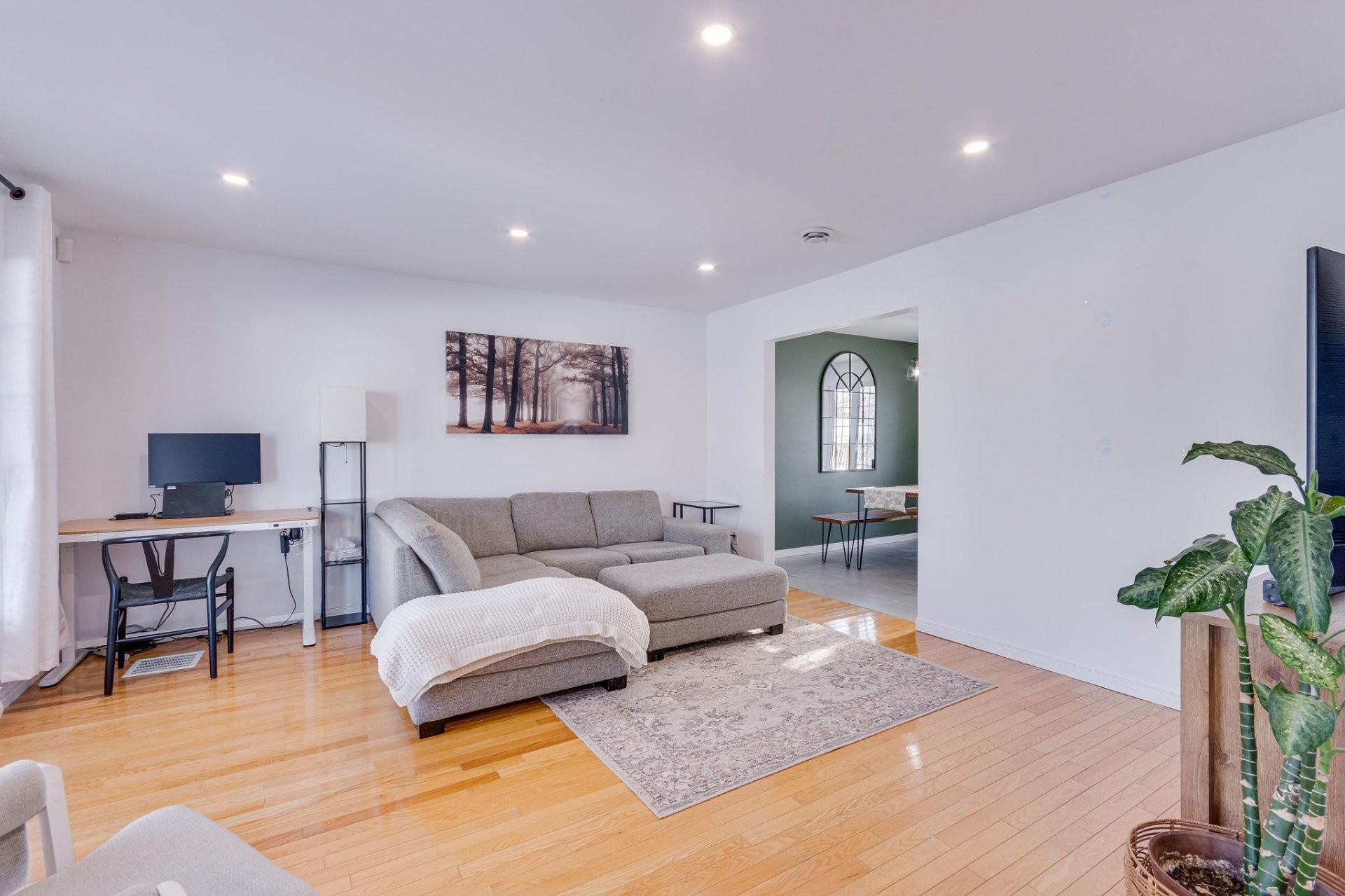 









82


Rue Vincent-Legris

,
Gatineau (Gatineau),




QC
J8P6X1

