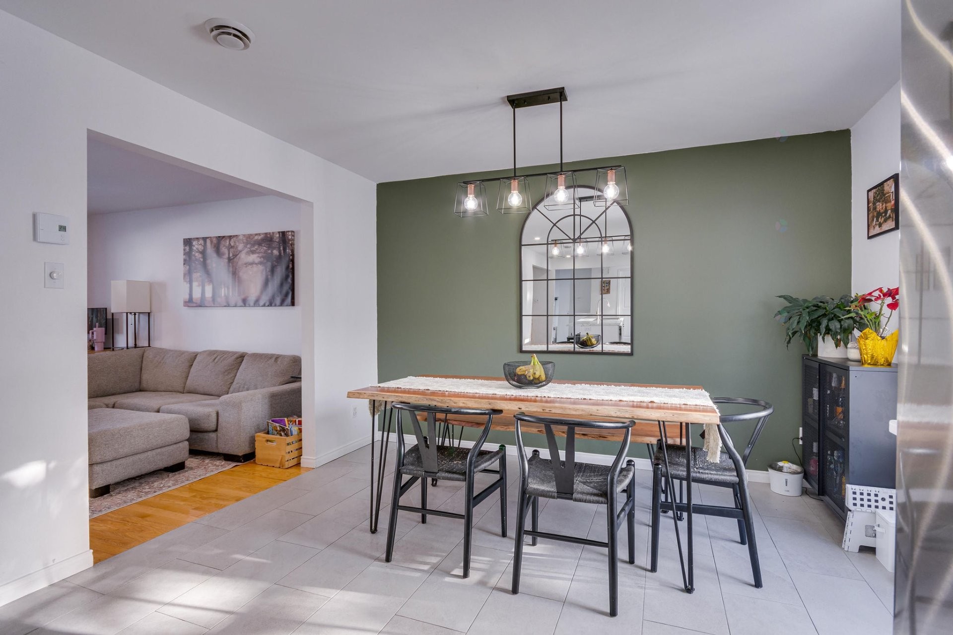 









82


Rue Vincent-Legris

,
Gatineau (Gatineau),




QC
J8P6X1

