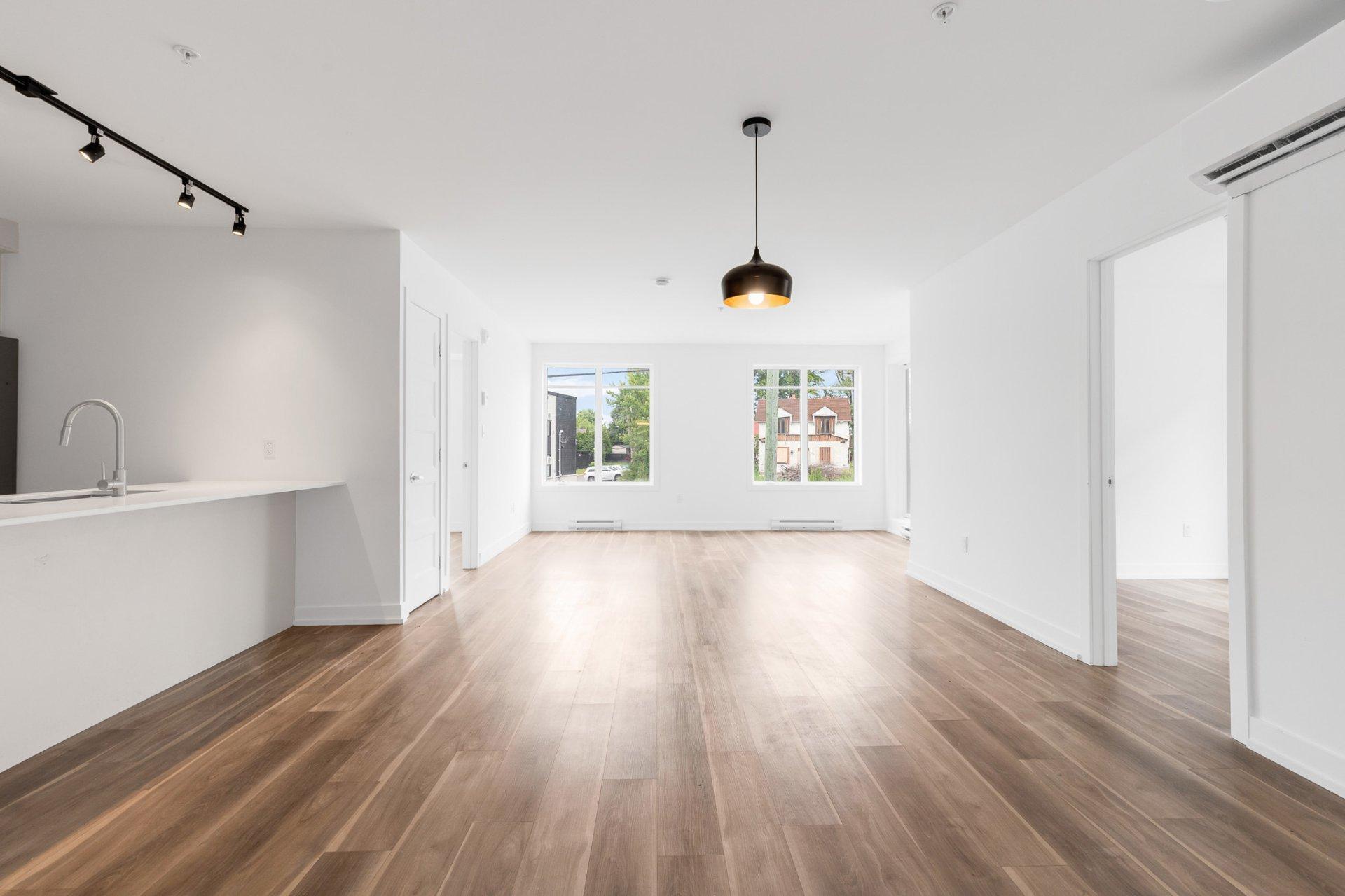 









140


Boul. St-Elzear O.

, 203,
Laval (Vimont),




QC
H7M1E3

