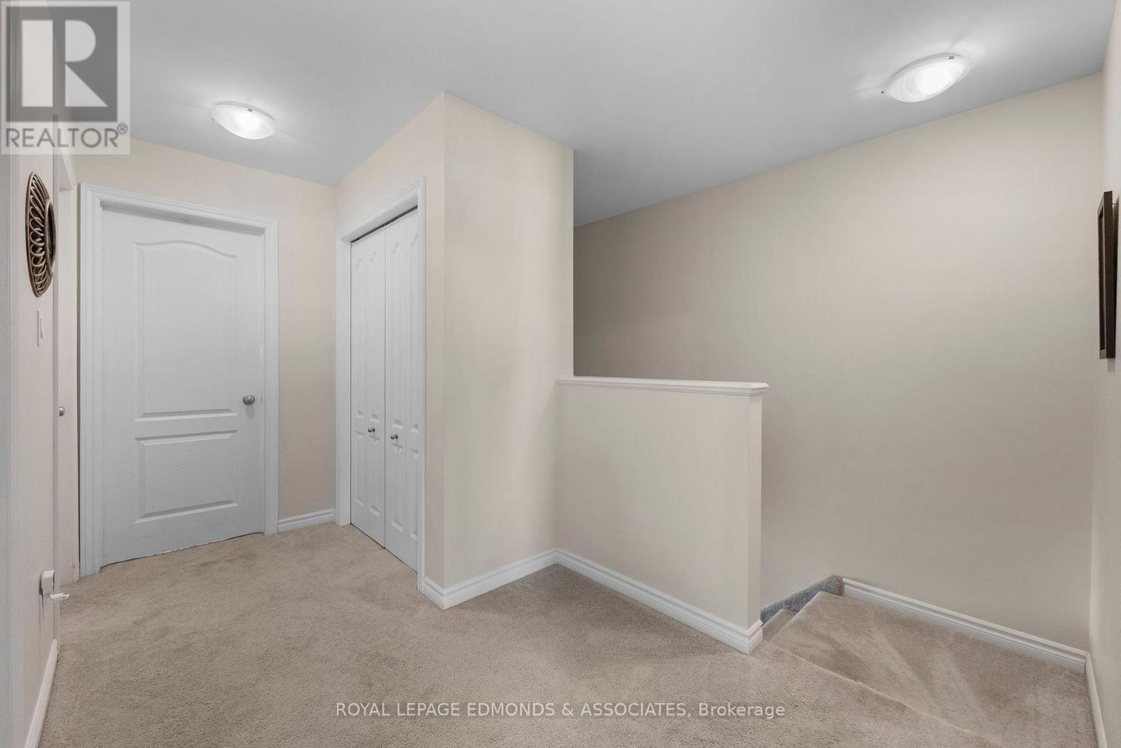 












27 WINSTON AVENUE

,
Petawawa,




Ontario
K8H0C1

