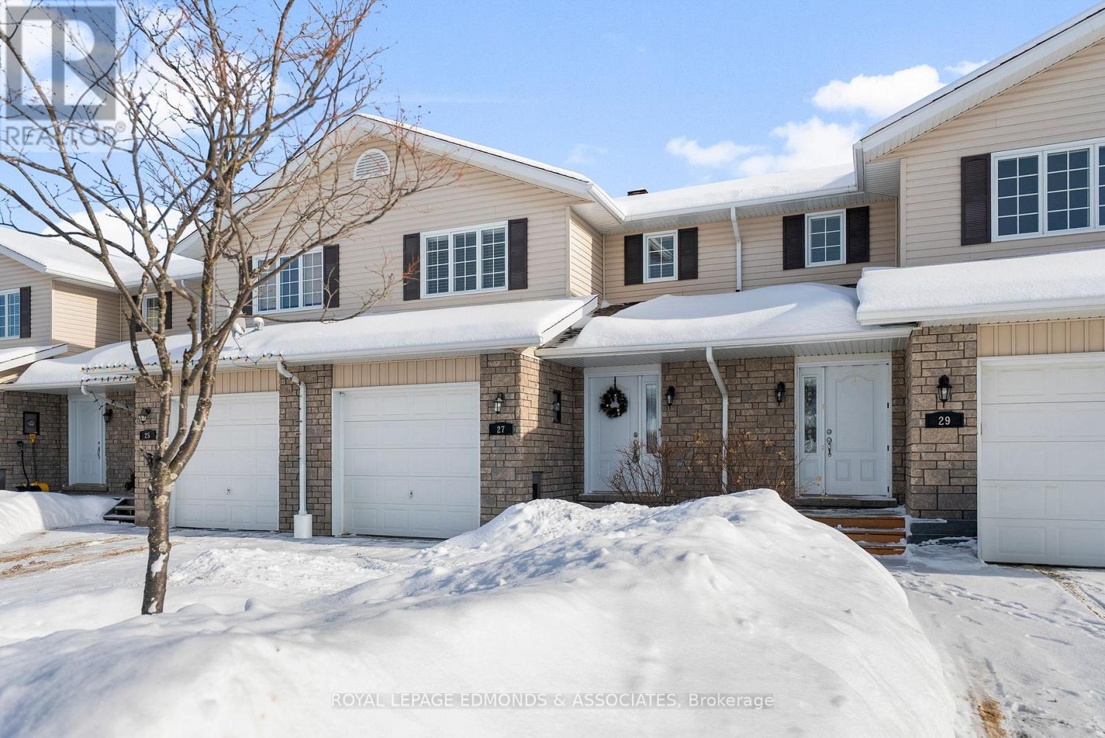 












27 WINSTON AVENUE

,
Petawawa,




Ontario
K8H0C1

