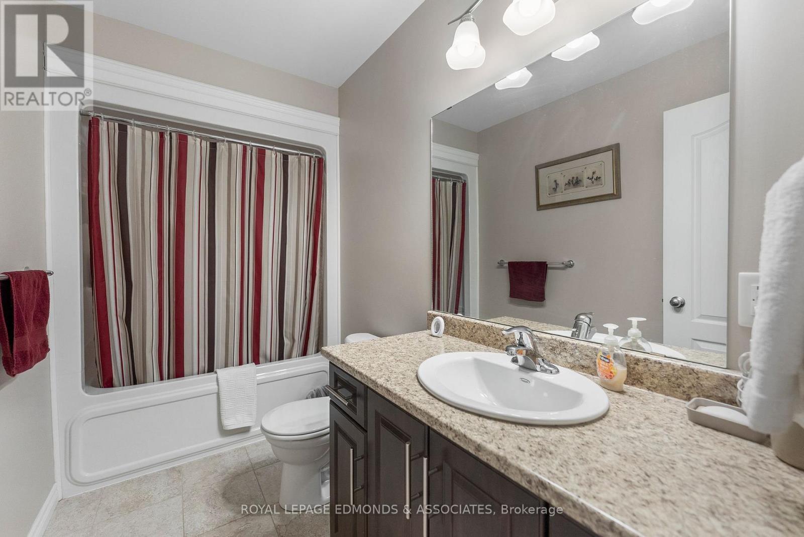 












27 WINSTON AVENUE

,
Petawawa,




Ontario
K8H0C1

