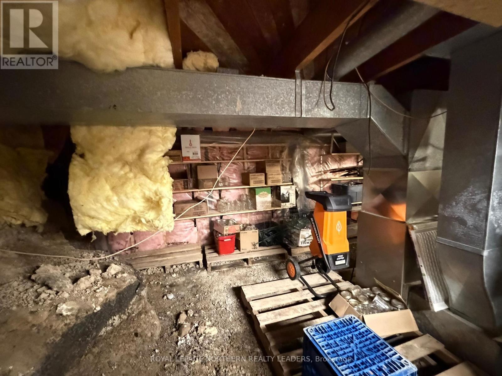 












49 FERN AVENUE

,
Timmins (SP - Main Area),




Ontario
P0N1H0

