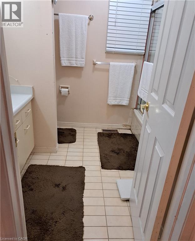 












10 JEANETTE Avenue

,
Grimsby,




Ontario
L3M5B8

