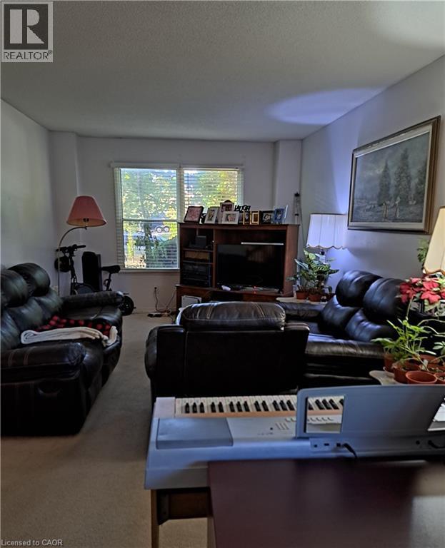 












10 JEANETTE Avenue

,
Grimsby,




Ontario
L3M5B8

