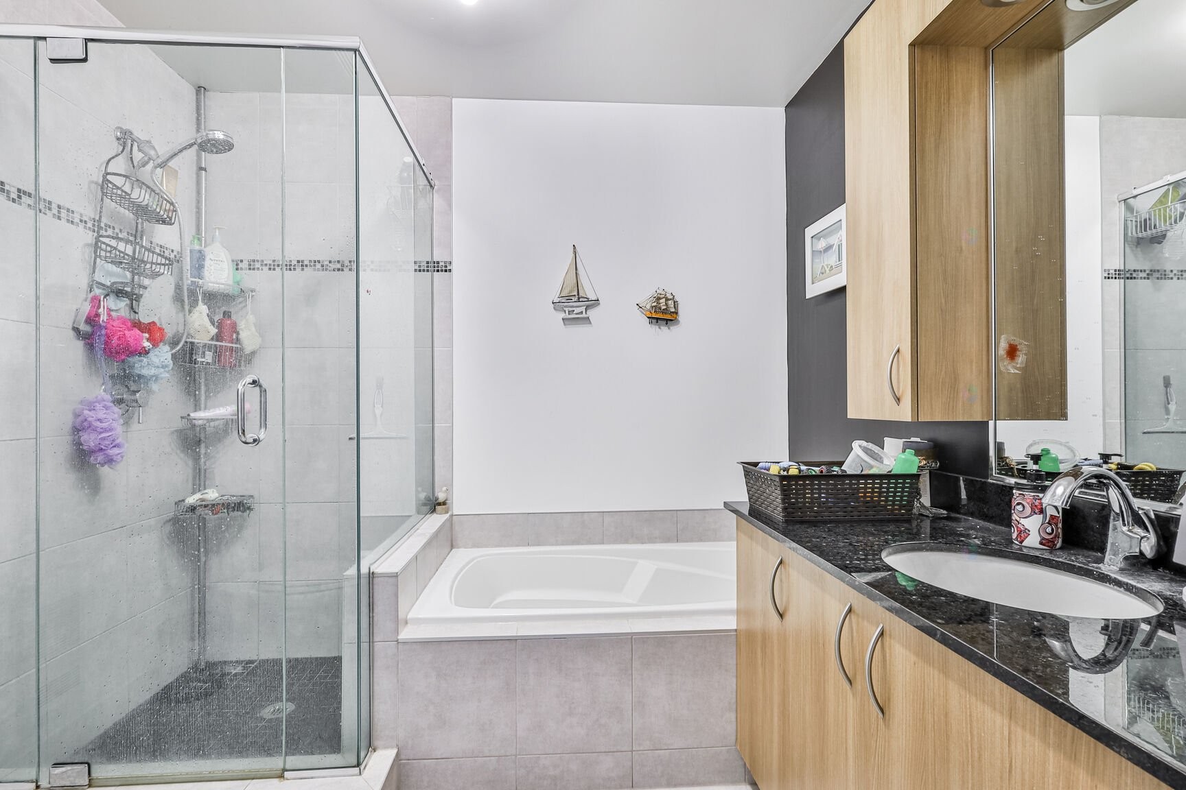 









9300


Rg Ste-Henriette

, 83,
Mirabel,




QC
J7J0J1

