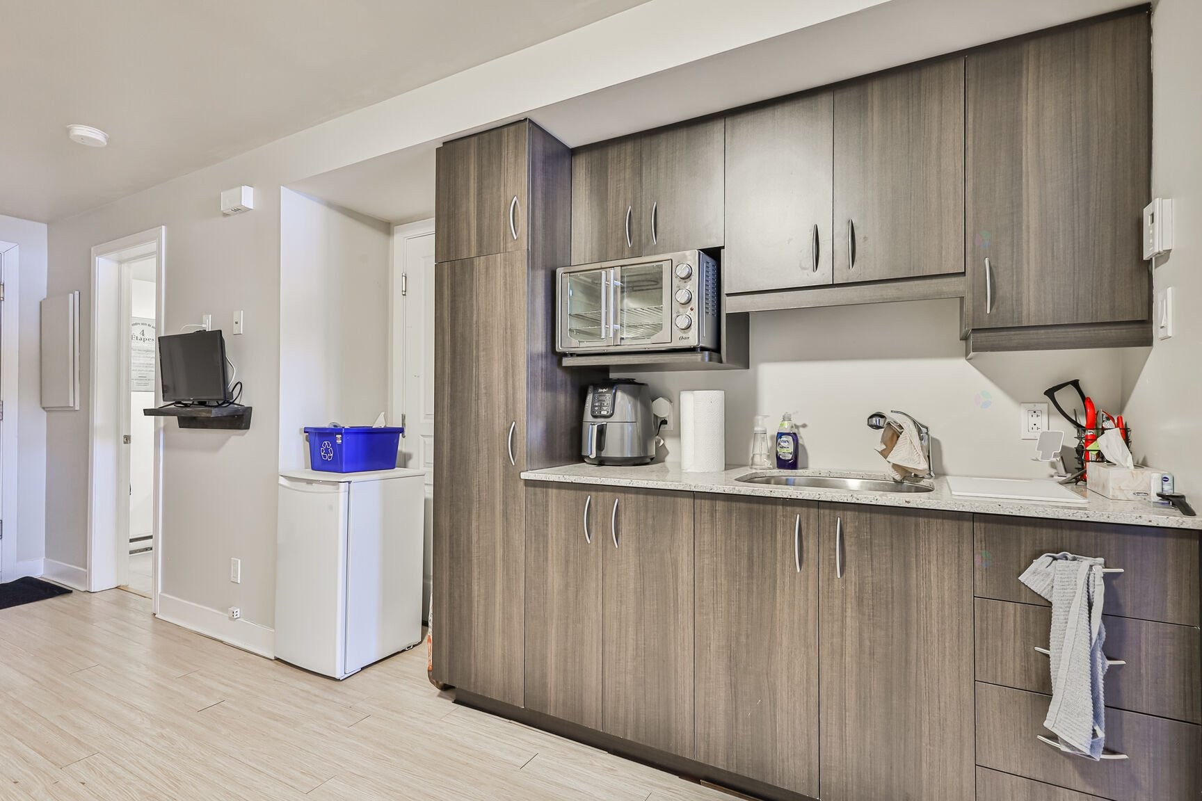 









9300


Rg Ste-Henriette

, 83,
Mirabel,




QC
J7J0J1

