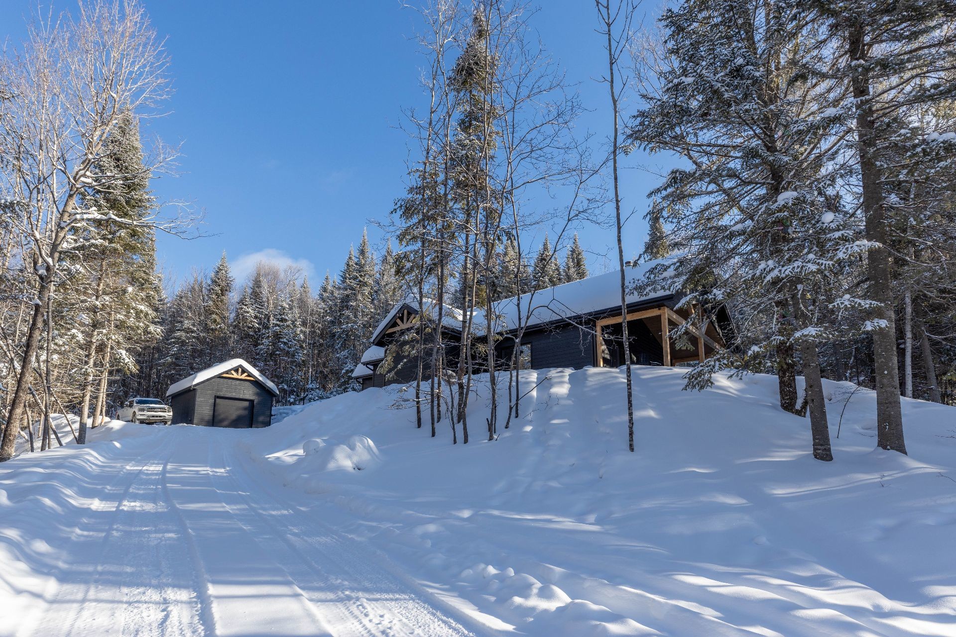 









240


Ch. des Grands-Ducs

,
Saint-Michel-des-Saints,




QC
J0K3B0

