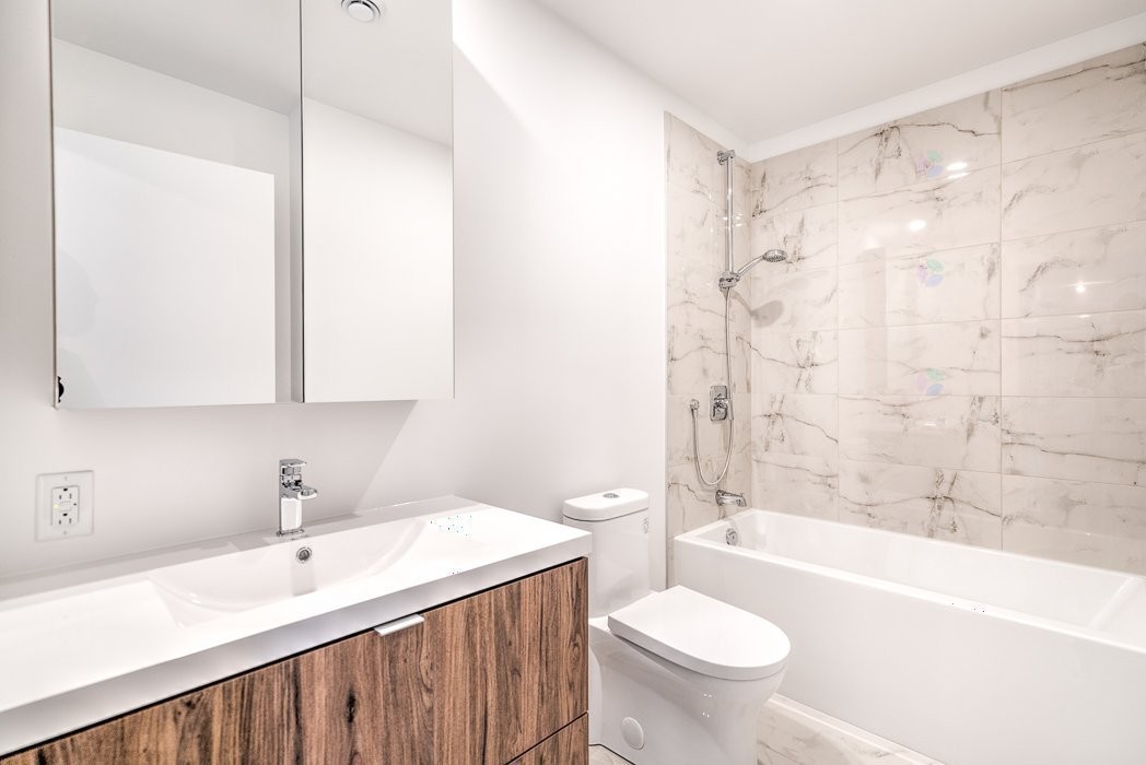 









1700


Rue Viola-Desmond

, 602,
Montréal (LaSalle),




QC
H8N0C8

