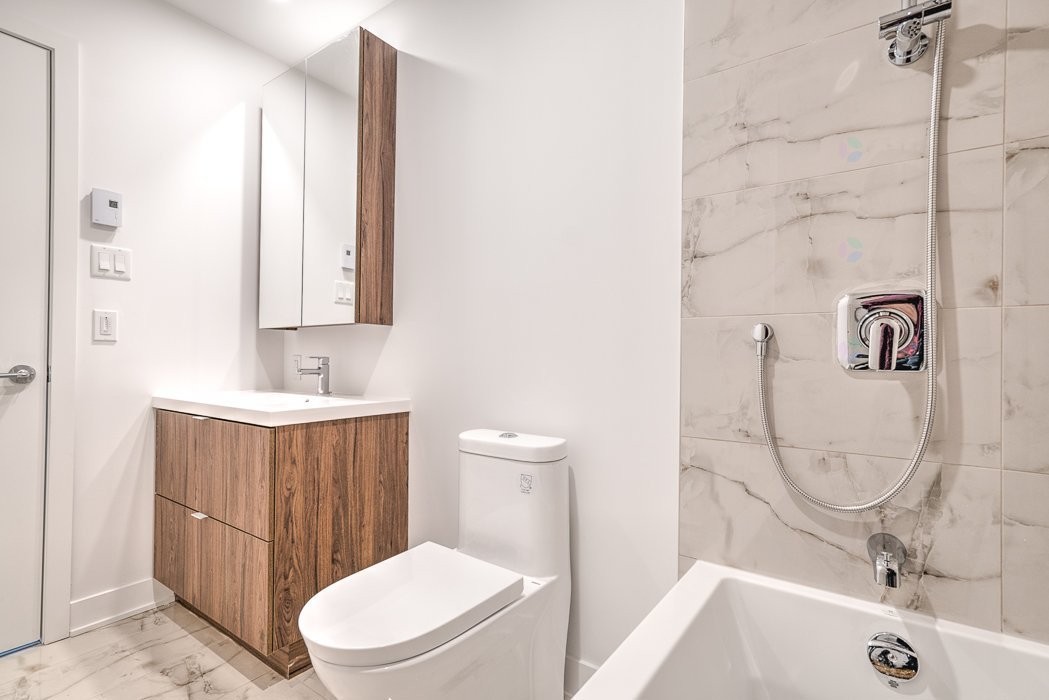 









1700


Rue Viola-Desmond

, 602,
Montréal (LaSalle),




QC
H8N0C8

