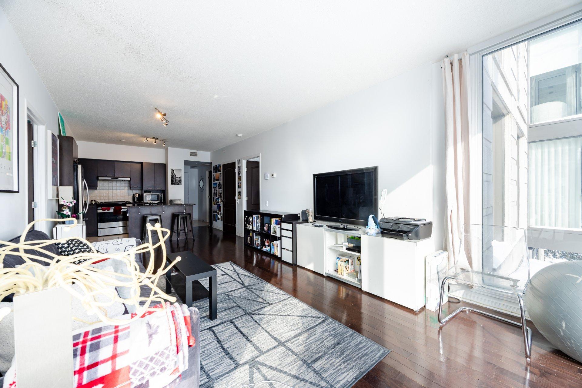 









3705


Av. Dupuis

, 207,
Montréal (Côte-des-Neiges/Notre-Dame-de-Grâce),




QC
H3T1E5

