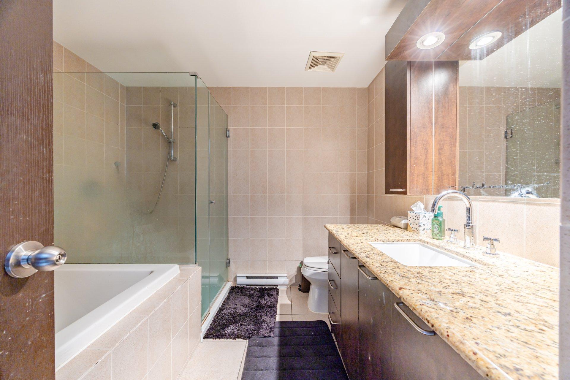 









3705


Av. Dupuis

, 207,
Montréal (Côte-des-Neiges/Notre-Dame-de-Grâce),




QC
H3T1E5

