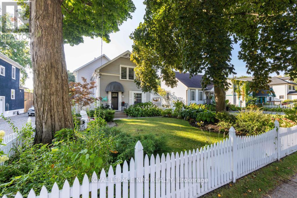 












149 MAIN STREET

,
St. Catharines (Port Dalhousie),




Ontario
L2N4V6

