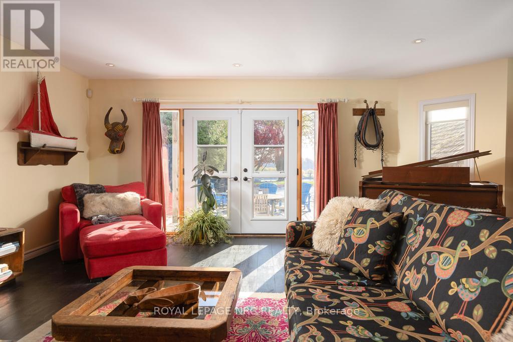 












149 MAIN STREET

,
St. Catharines (Port Dalhousie),




Ontario
L2N4V6

