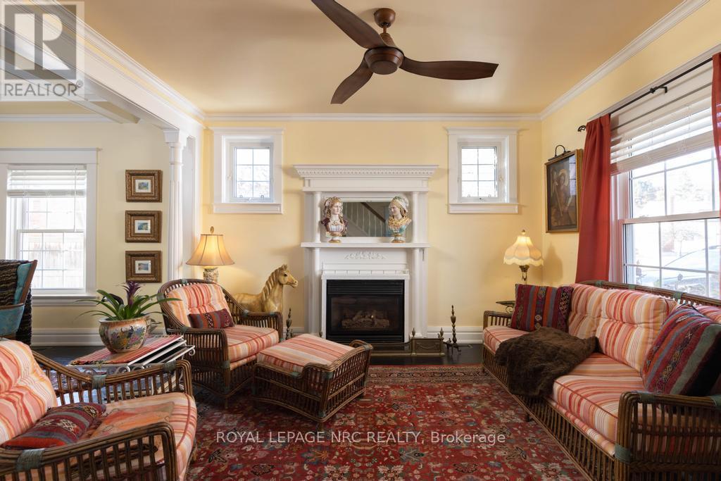 












149 MAIN STREET

,
St. Catharines (Port Dalhousie),




Ontario
L2N4V6

