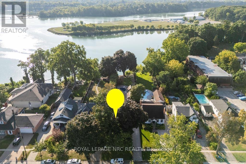 












149 MAIN STREET

,
St. Catharines (Port Dalhousie),




Ontario
L2N4V6

