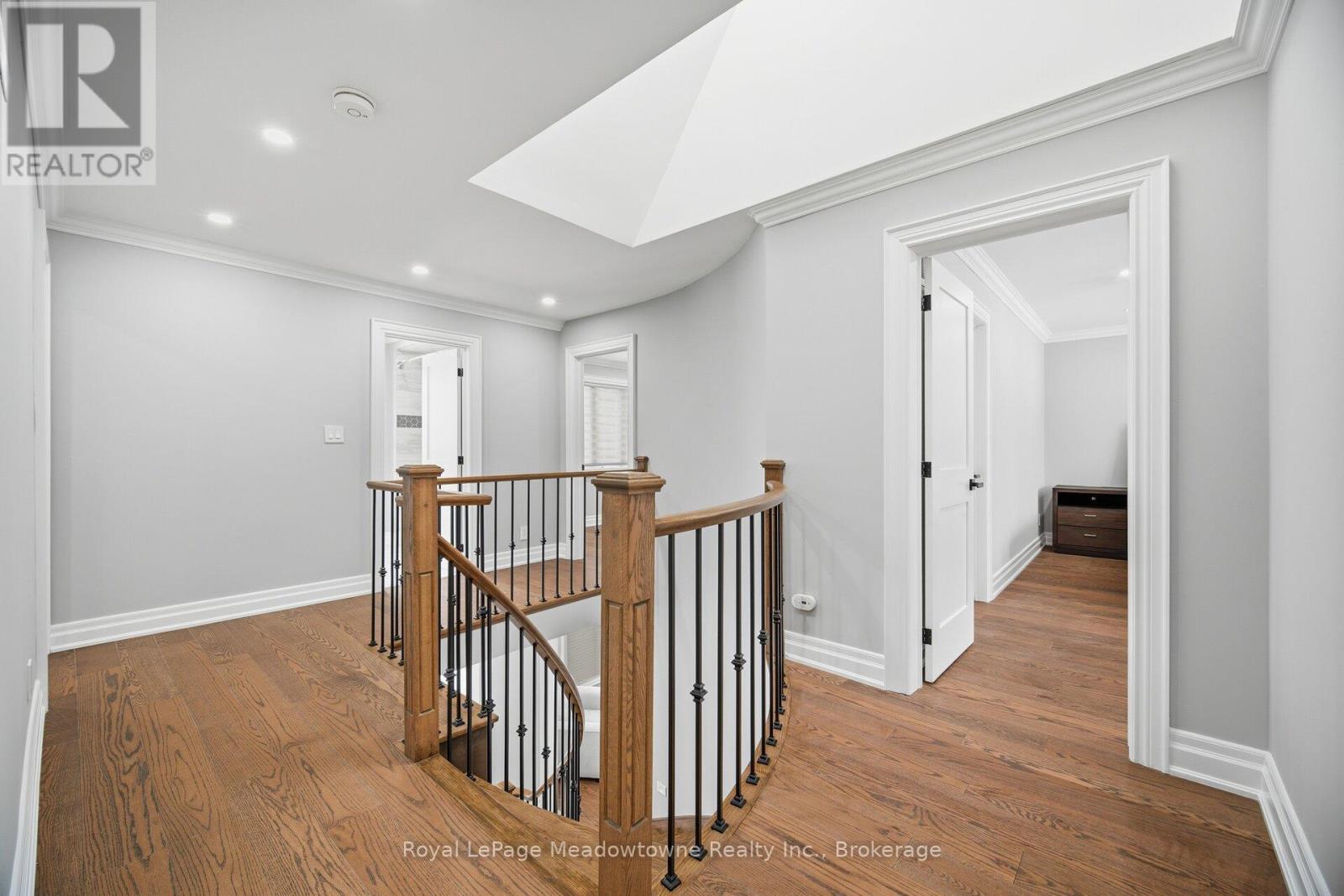 












170 CRAWFORD CRESCENT

,
Milton (Campbellville),




Ontario
L0P1B0

