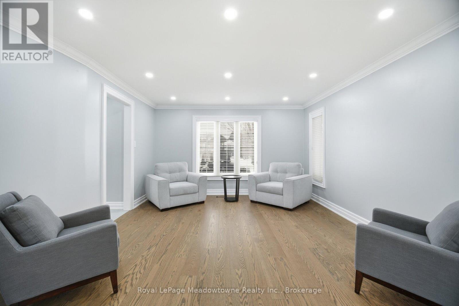 












170 CRAWFORD CRESCENT

,
Milton (Campbellville),




Ontario
L0P1B0

