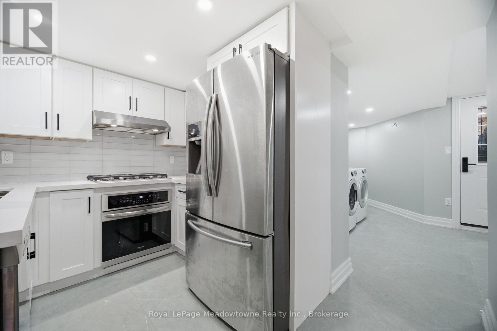 












170 CRAWFORD CRESCENT

,
Milton (Campbellville),




Ontario
L0P1B0

