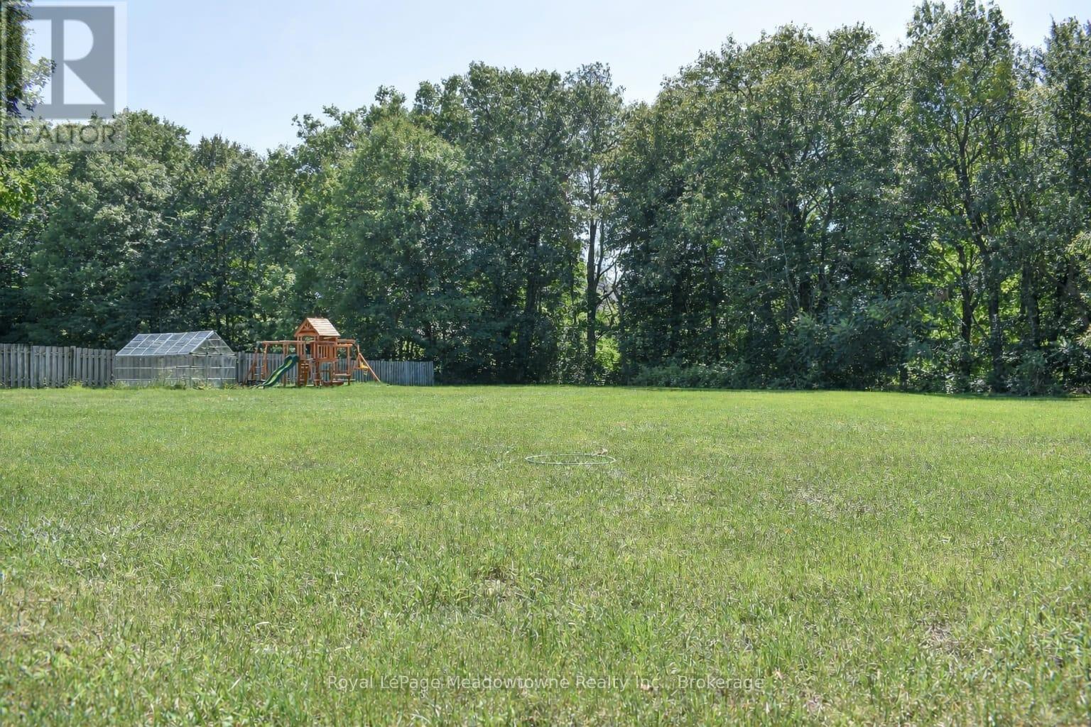 












170 CRAWFORD CRESCENT

,
Milton (Campbellville),




Ontario
L0P1B0

