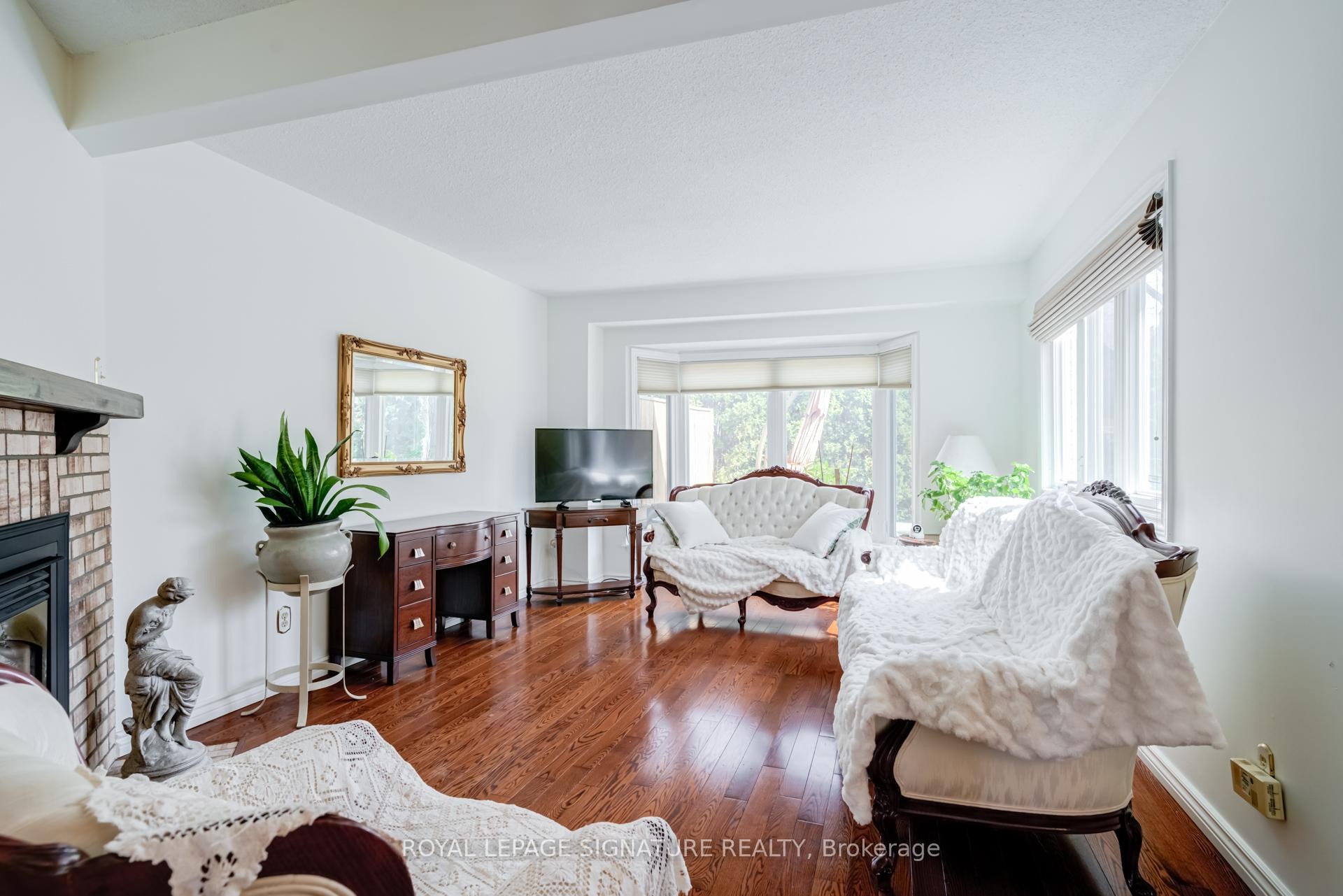 









3420


South Millway

Way, 22,
Mississauga,




ON
L5L 3V4

