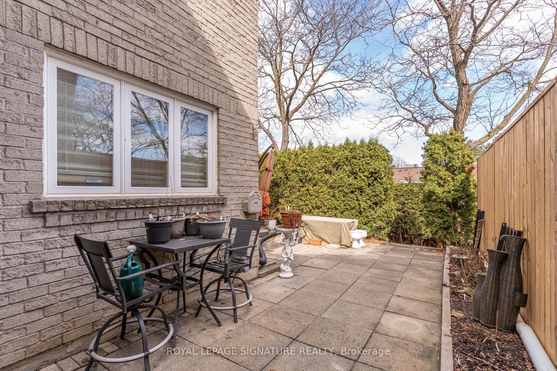 









3420


South Millway

Way, 22,
Mississauga,




ON
L5L 3V4

