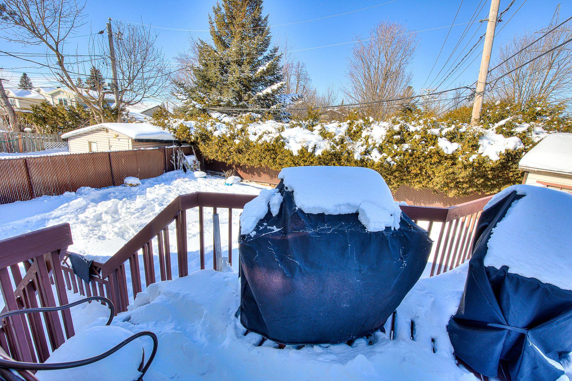 









3660


Rue Isabelle

,
Laval (Fabreville),




QC
H7P4Z6

