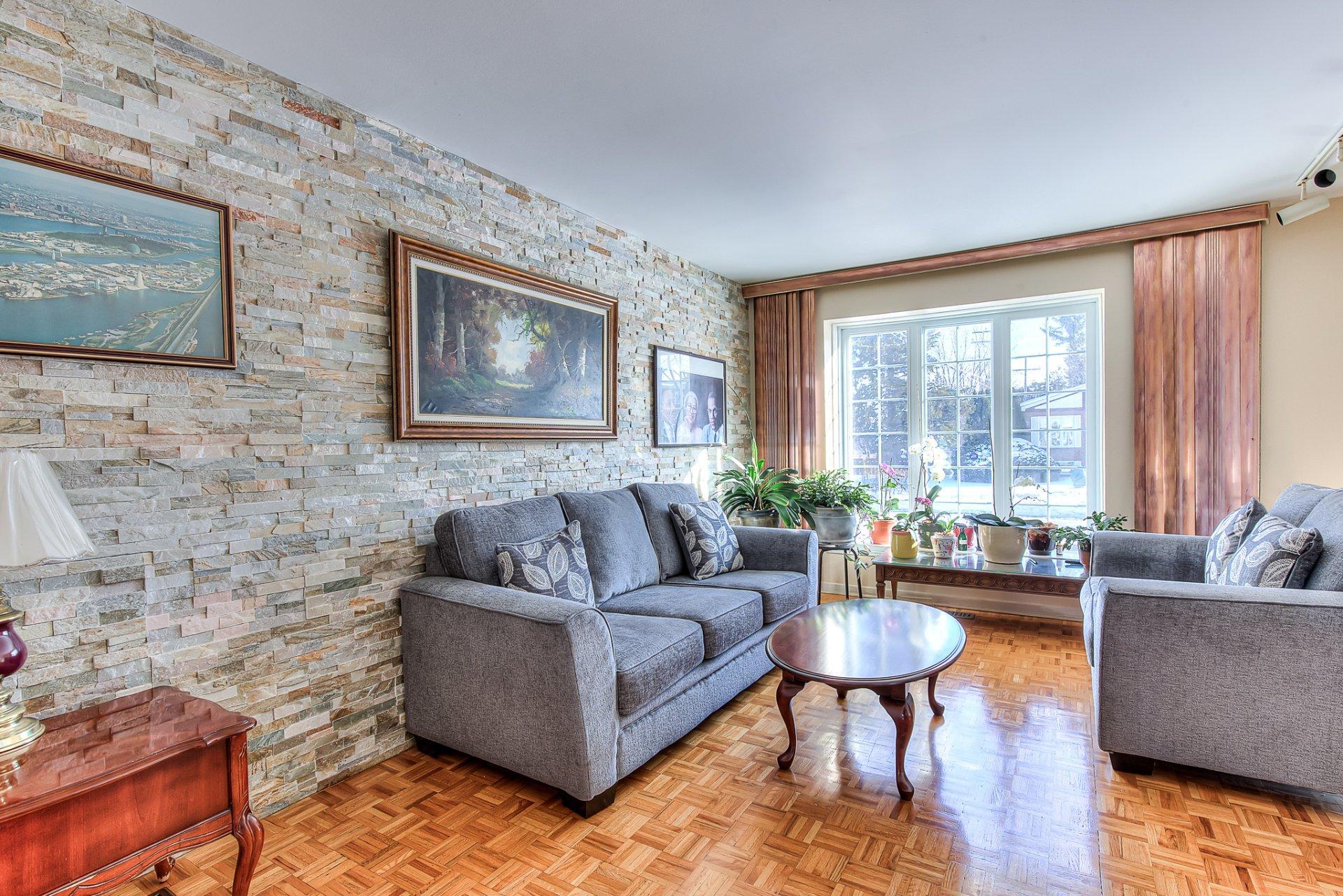 









3660


Rue Isabelle

,
Laval (Fabreville),




QC
H7P4Z6

