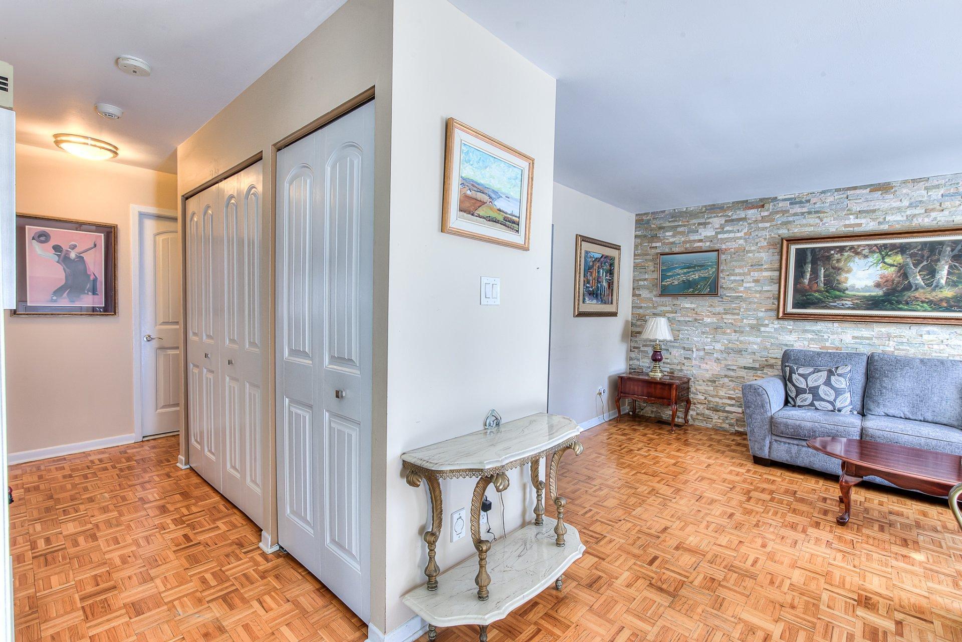 









3660


Rue Isabelle

,
Laval (Fabreville),




QC
H7P4Z6

