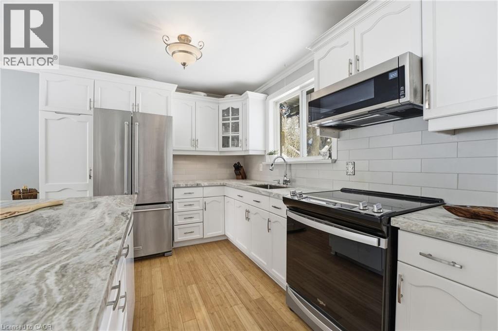 












34 CAREY Street

,
Waterdown,




Ontario
L8B0L5

