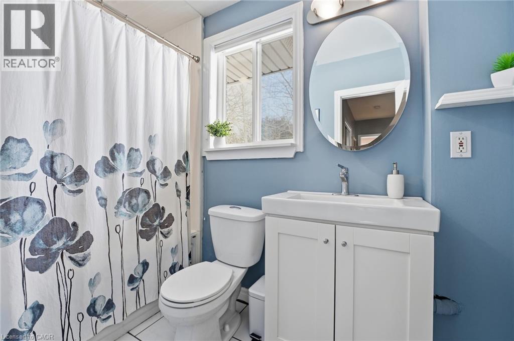 












34 CAREY Street

,
Waterdown,




Ontario
L8B0L5

