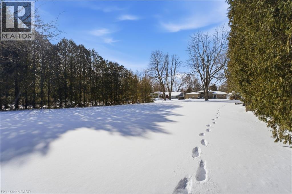 












34 CAREY Street

,
Waterdown,




Ontario
L8B0L5

