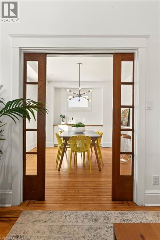 












46 CONNAUGHT Avenue S

,
Hamilton,




Ontario
L8M3C2

