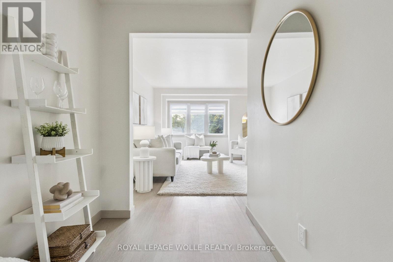 












27 - 89 WOOLWICH STREET

,
Waterloo,




Ontario
N2K1S5

