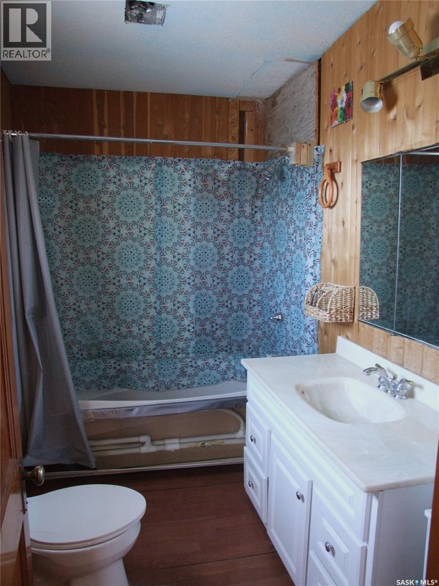 












104 Jubilee STREET

,
Burstall,




Saskatchewan
S0N0H0

