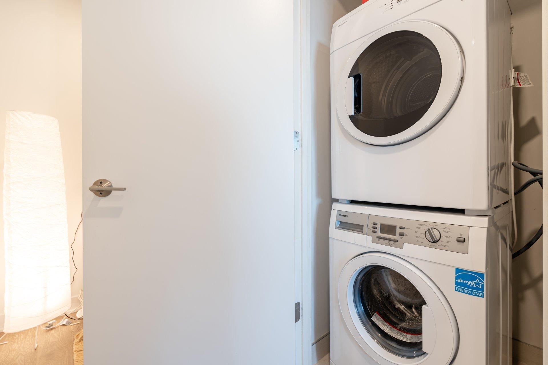 









1188


Rue St-Antoine O.

, 1104,
Montréal (Ville-Marie),




QC
H3C1B4

