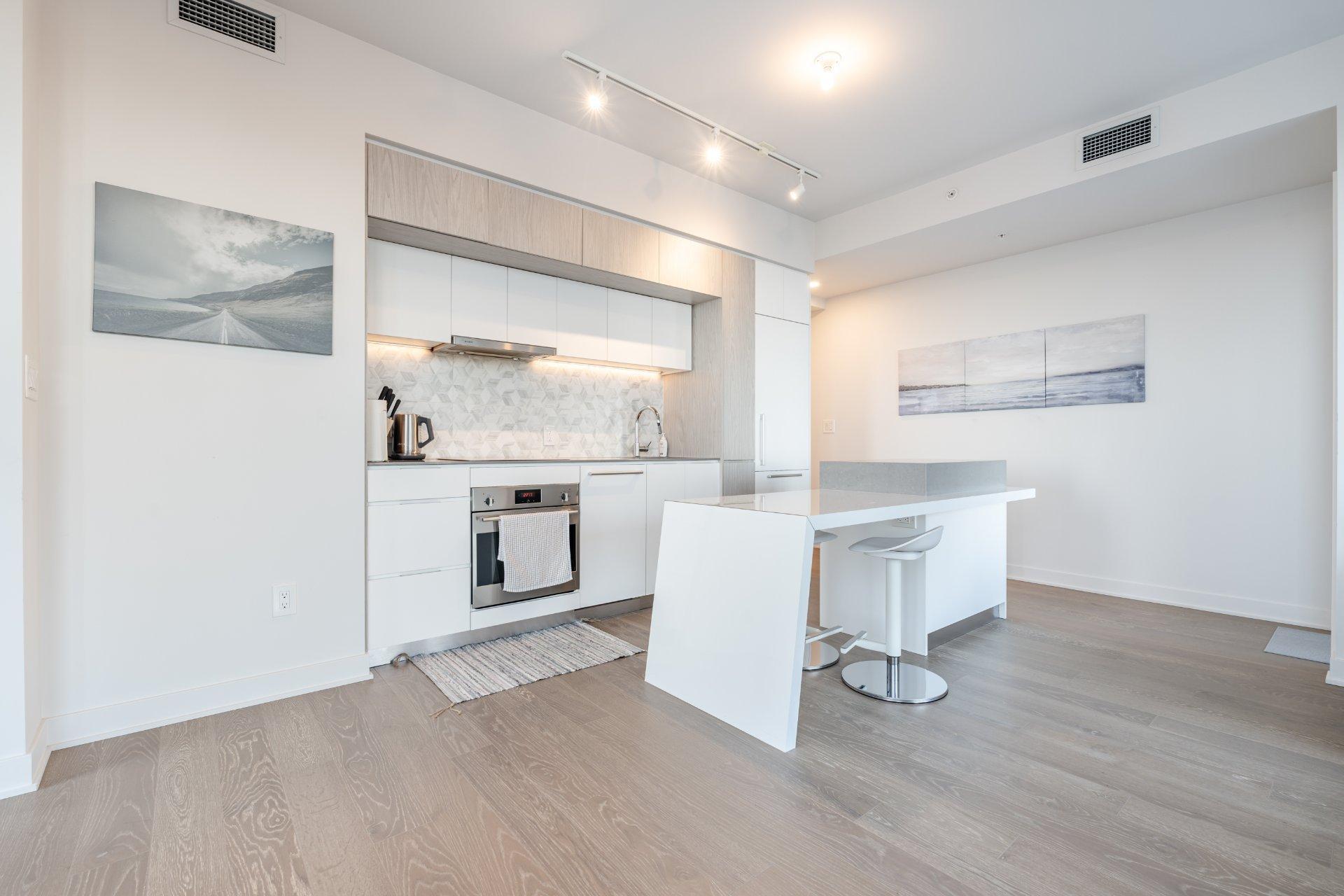 









1188


Rue St-Antoine O.

, 1104,
Montréal (Ville-Marie),




QC
H3C1B4

