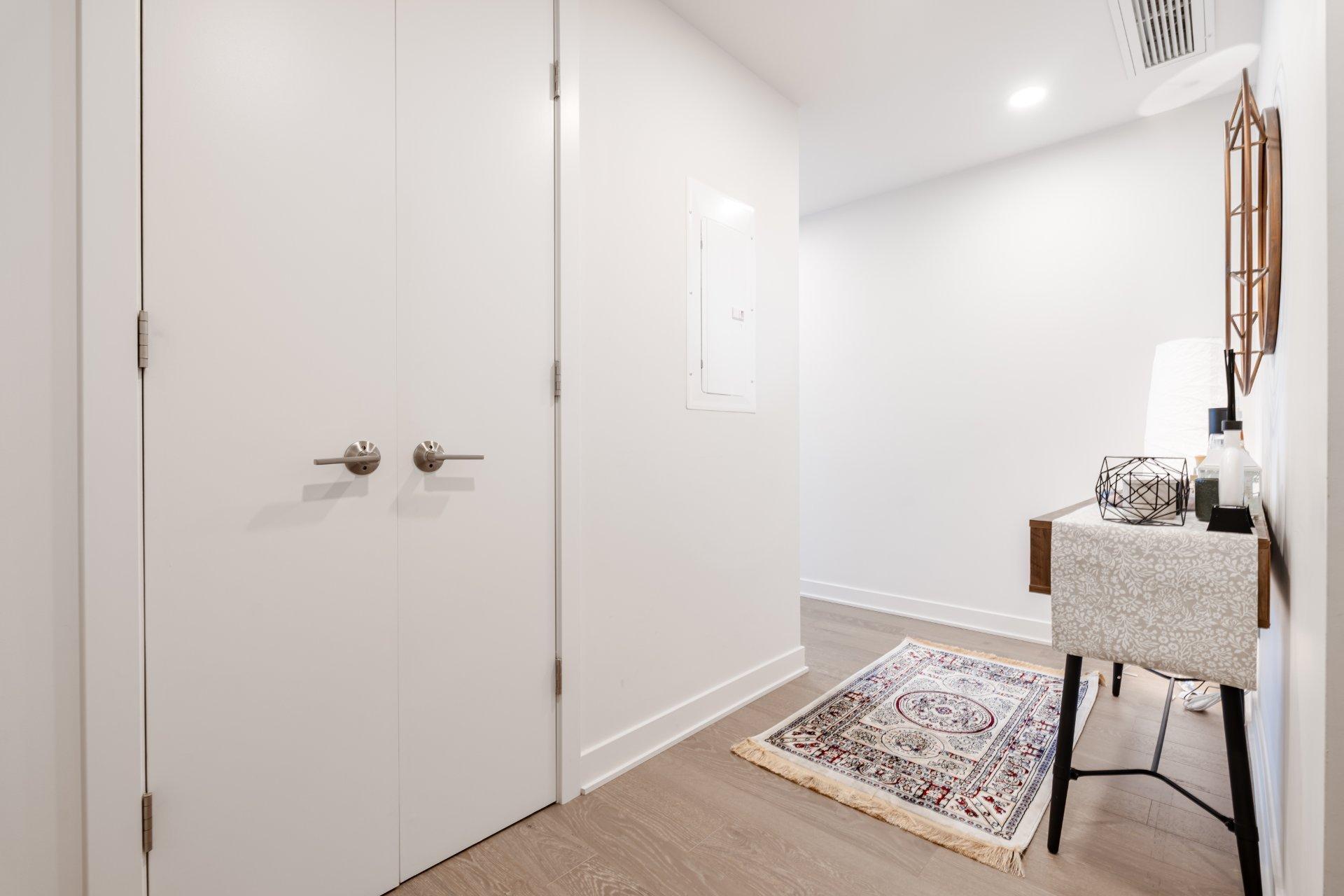 









1188


Rue St-Antoine O.

, 1104,
Montréal (Ville-Marie),




QC
H3C1B4

